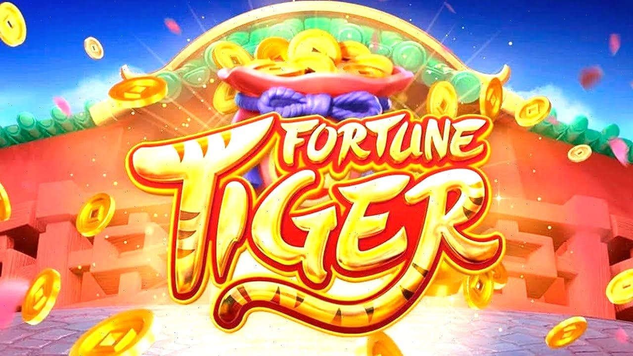 Pengguna membaca bonus harian via mobile